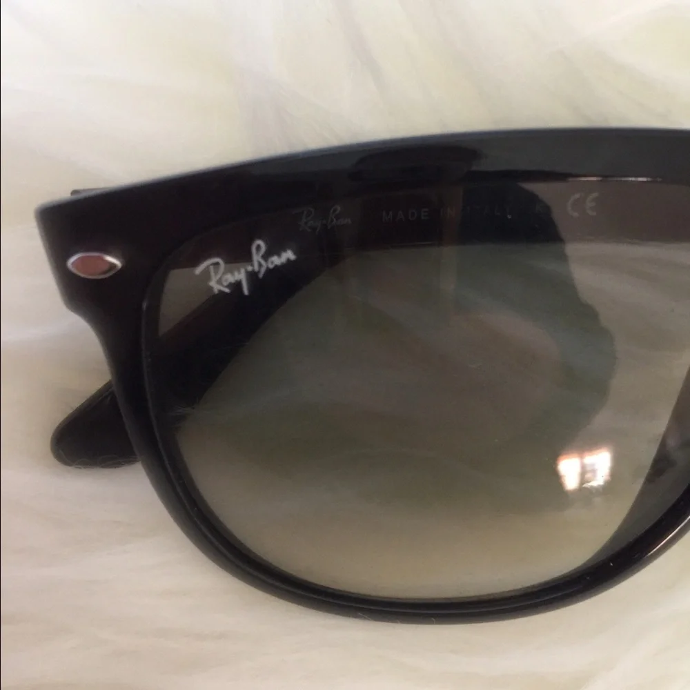 Authentic boyfriend Raybans